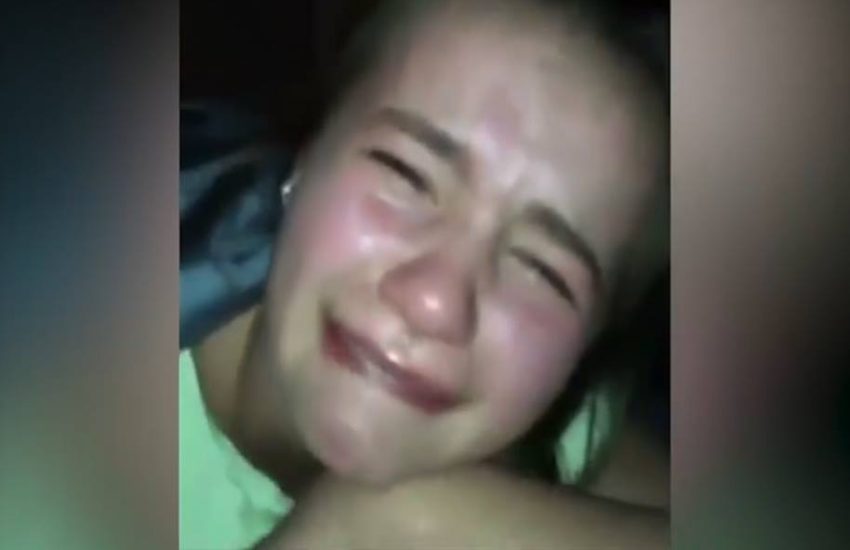 Girl Looses Snapchat Streak