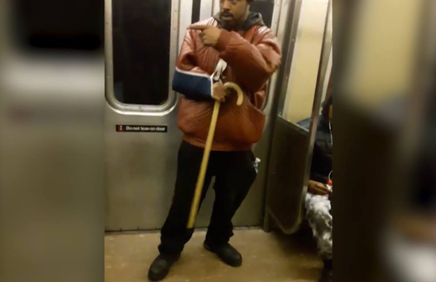 Man Sings Beyonce On NYC Subway