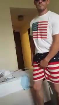 2個英國小孩在美國度假