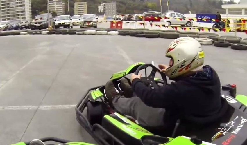 玩碰碰車還要拍照的後果…..