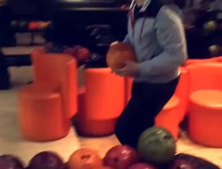 This guy's bowling technique is an interesting one. Created by: CLEVER SCHOOL