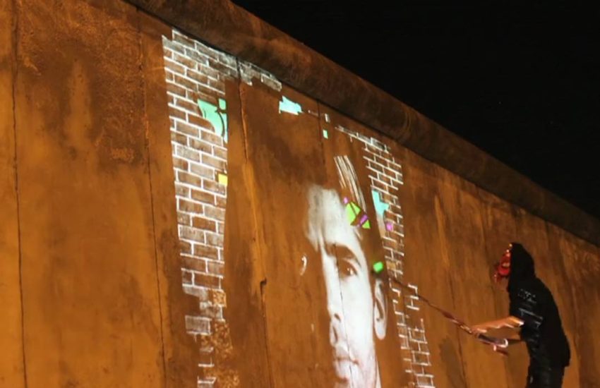 Artists use electronic paint rollers to create never-before-seen murals. #diplyoriginals