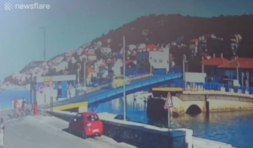 司機跳開半開式橋樑上的差距
