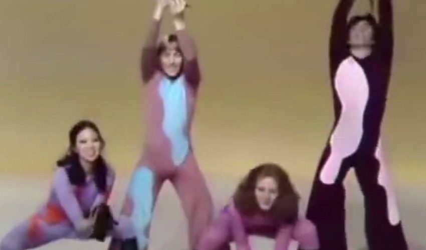 不是你的普通貓咪視頻…由大約1973年的西班牙迪斯科舞蹈團Ballet Zoom演出