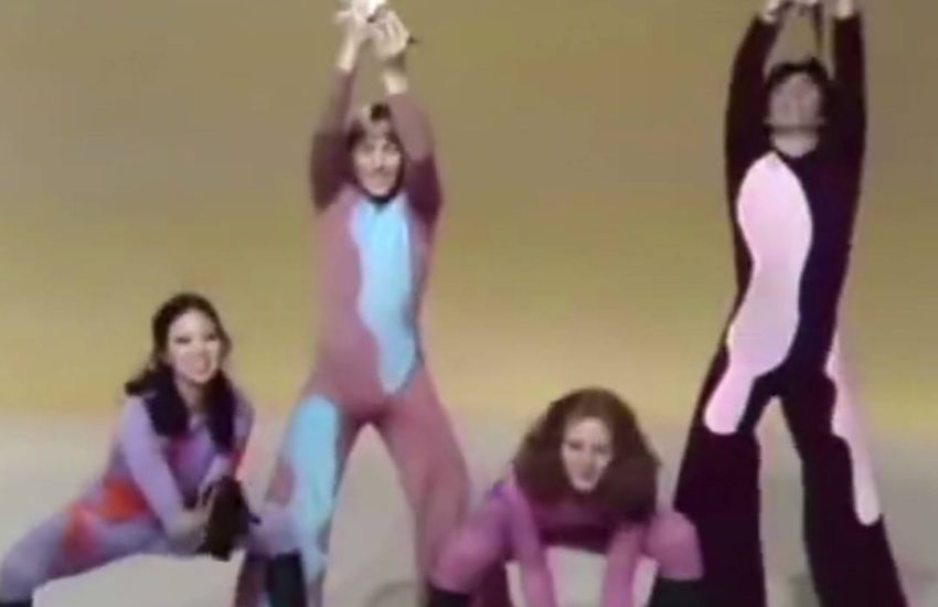 Not your ordinary cat video... Performed by Ballet Zoom, a Spanish disco dance troupe circa 1973