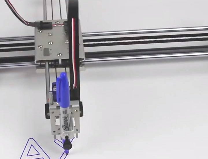 This drawing machine is incredibly satisfying to watch.