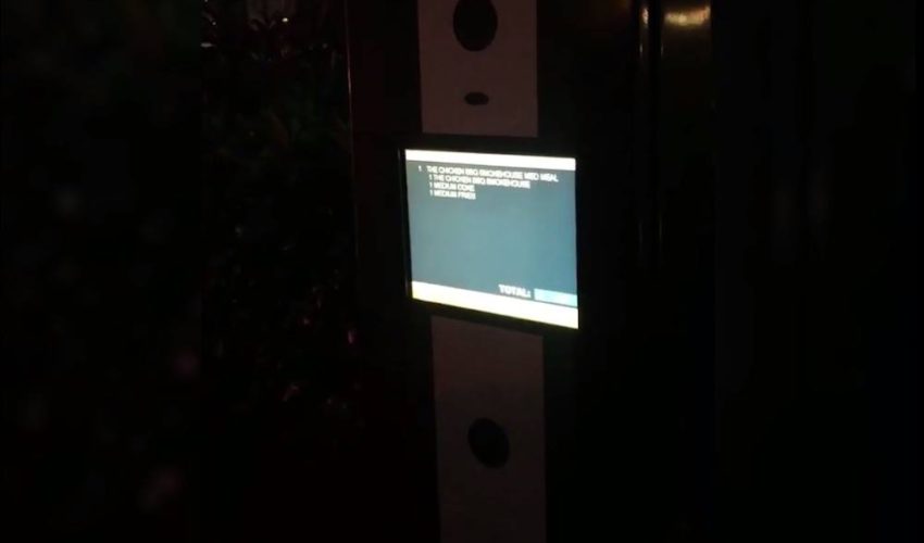厚臉皮的Maccies駕車穿越人