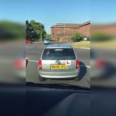 老師不能停止嘲笑學習者的驅動程序