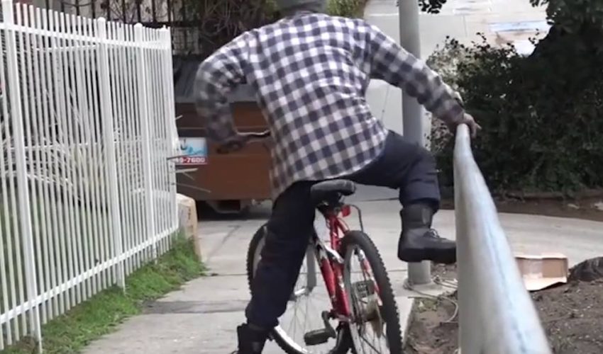 在自行車竊賊的一個把戲