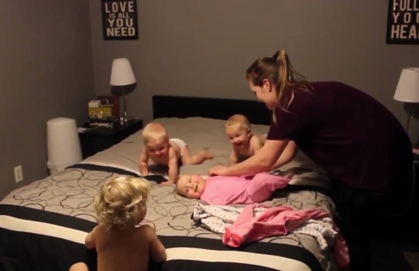 She's not just a mom. She's a SuperMom!!! #ToughestJobInTheWorld (y) (y) (y) - via JukinMedia